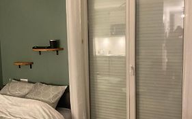 Appartement Au Calme Bordeaux - Parking Prive- Balcon - Proche Tram- Wifi Et Netflix